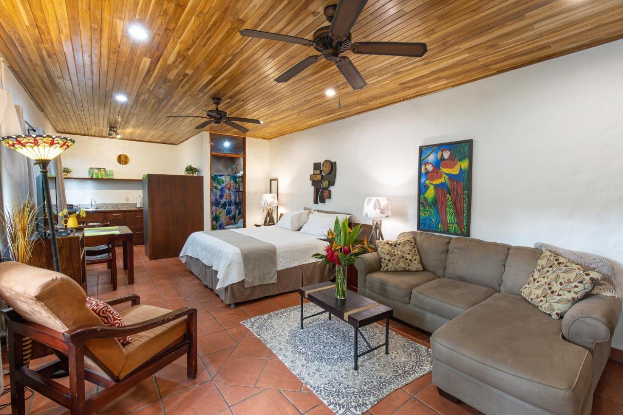 Jungle Creek Aparthotel Manuel Antonio Εξωτερικό φωτογραφία