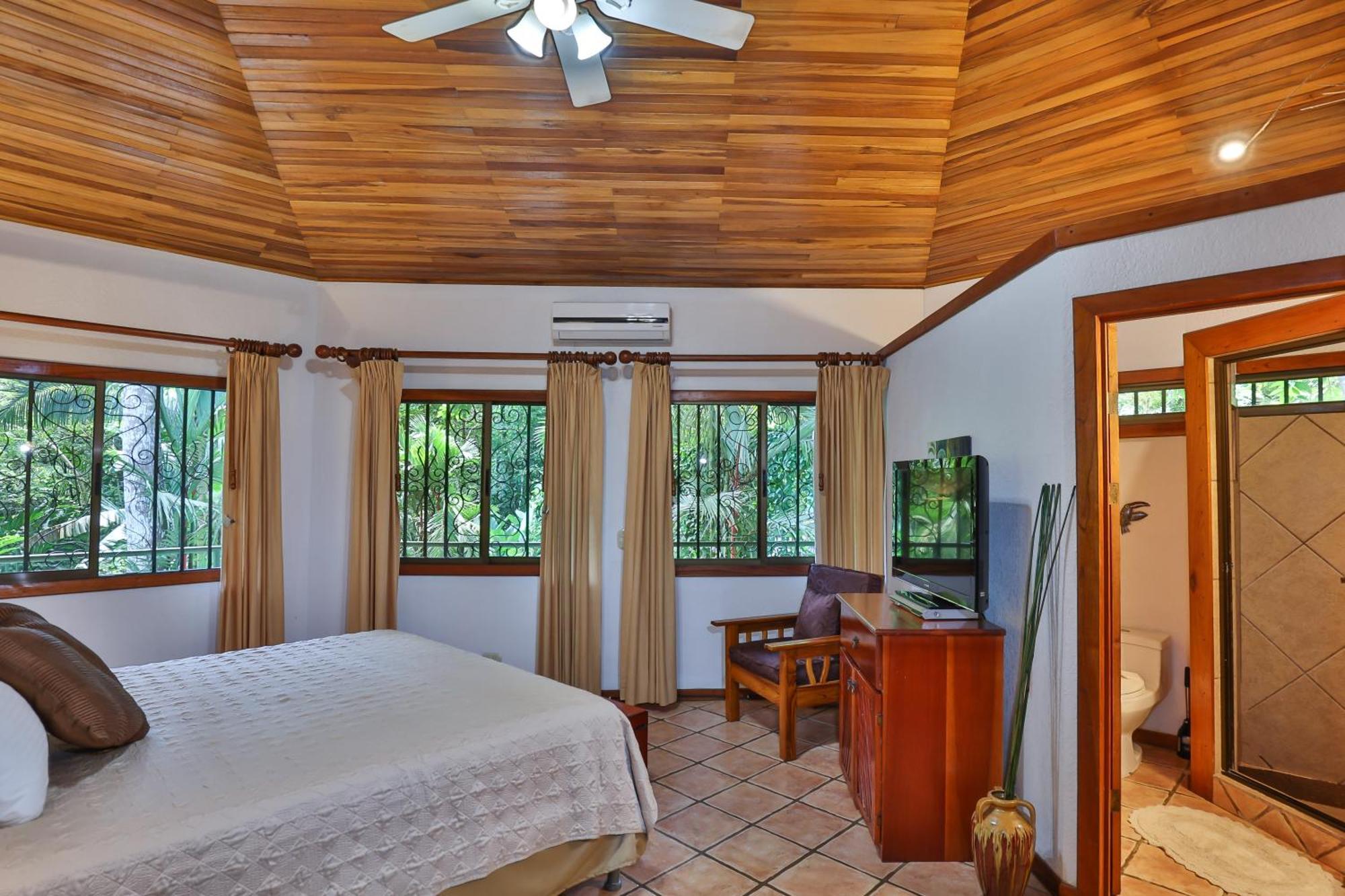Jungle Creek Aparthotel Manuel Antonio Δωμάτιο φωτογραφία